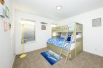 Bunk/trundle bed in the third bedroom 